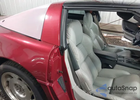 1994 Chevrolet Corvette z USA, uszkodzony, nr VIN 1G1YY22P9R5107526